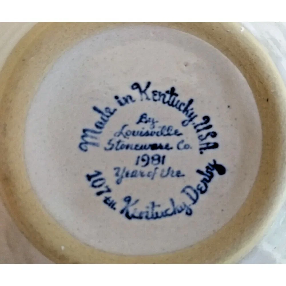 Vtg 107th KENTUCKY DERBY 1981 Louisville Stoneware Co Nut/Candy Trinket Dish USA